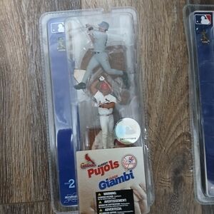 MLB Action Figure Set with Gray and White Uniforms